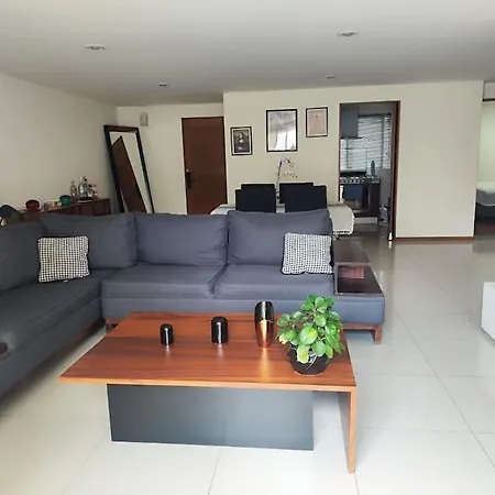 Host Friendly Apartment